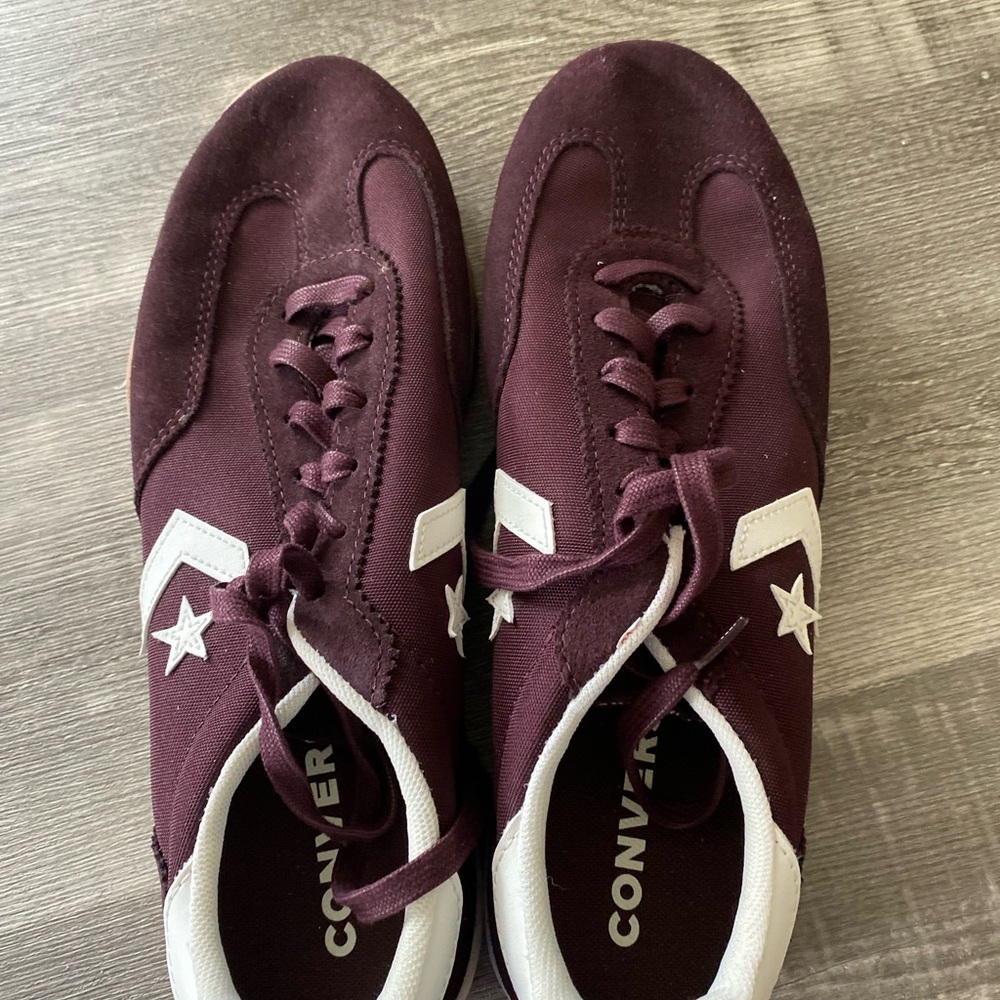 Converse Run Star Maroon Sneakers with White Stars